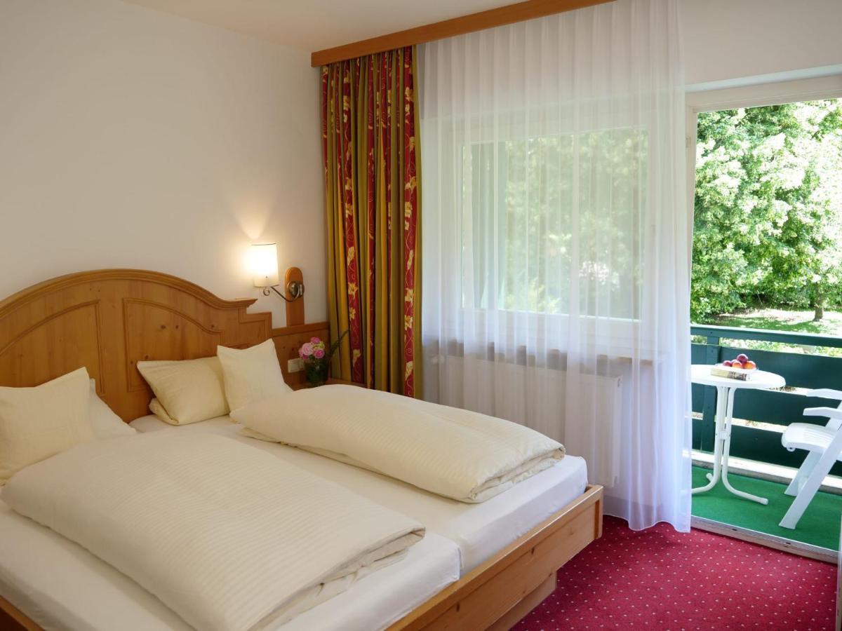 Hotel Garni Christl Bad Griesbach  Exteriör bild