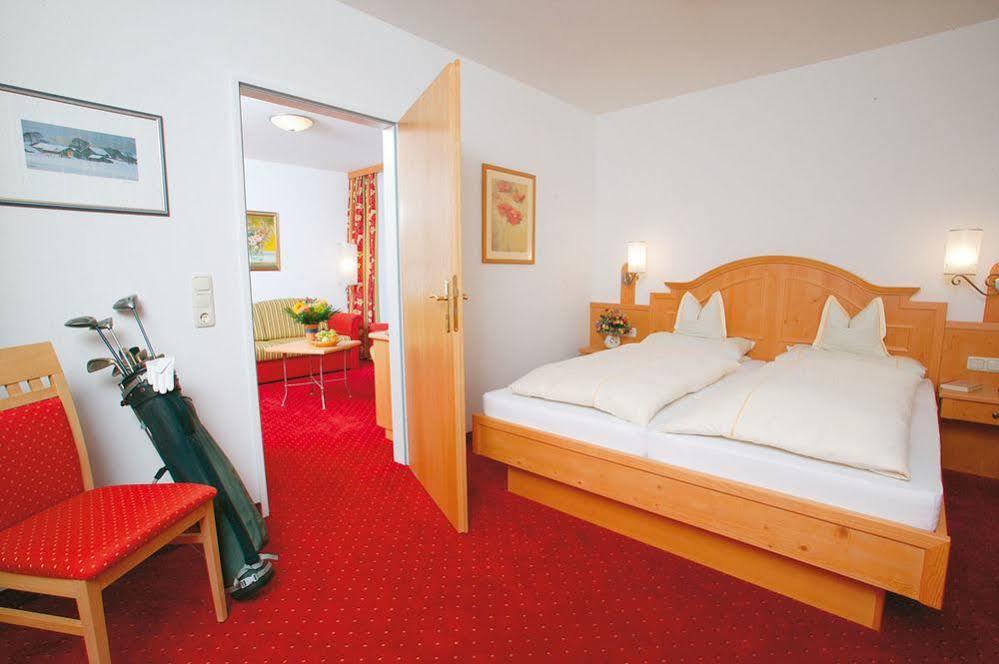 Hotel Garni Christl Bad Griesbach  Exteriör bild
